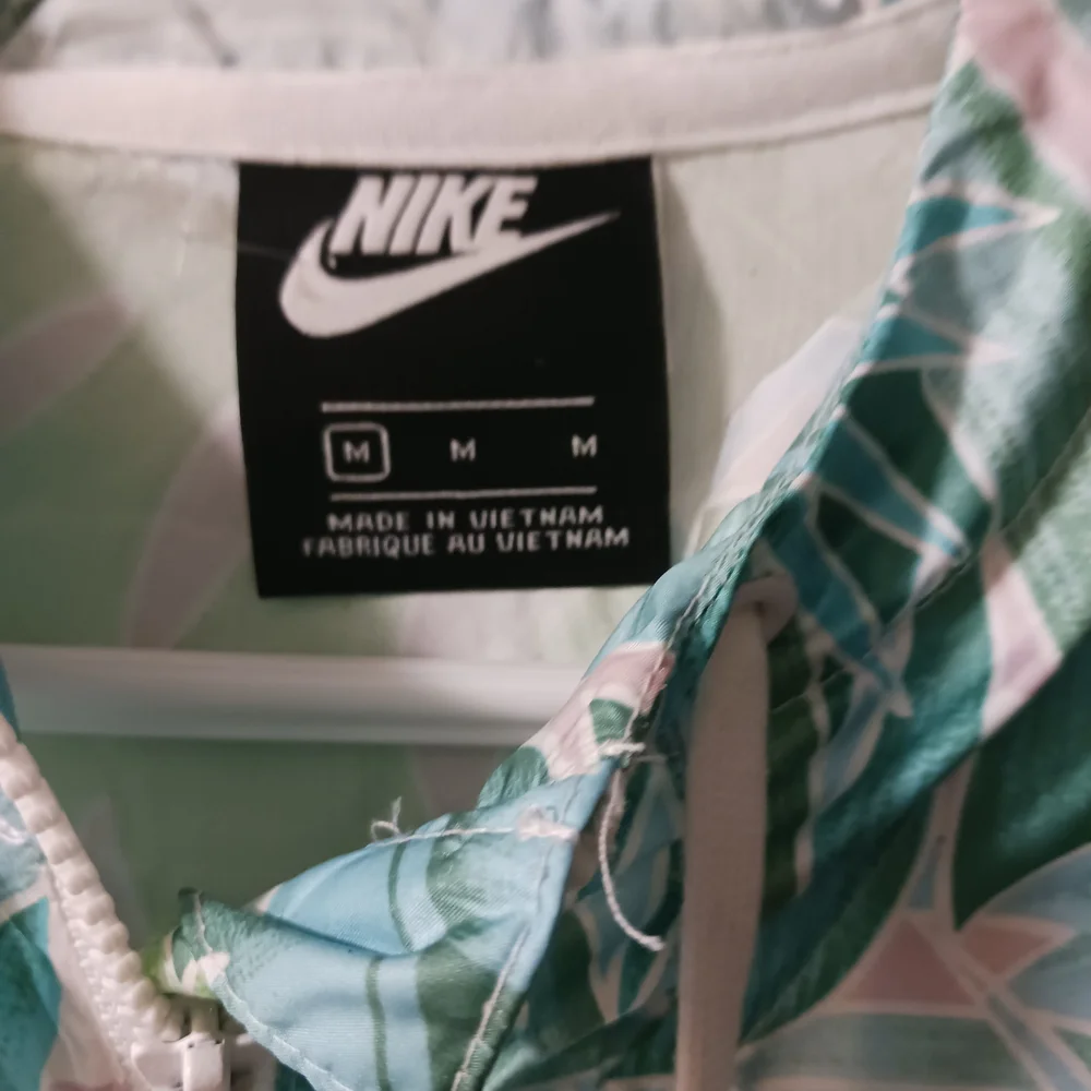 Nike Women's Tropical Bomber Jacket - Pink and Green - Picture 3 of 3
